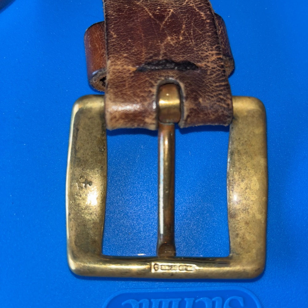 Vintage brown patina leather belt with solid brass buckle - Picture 3 of 4